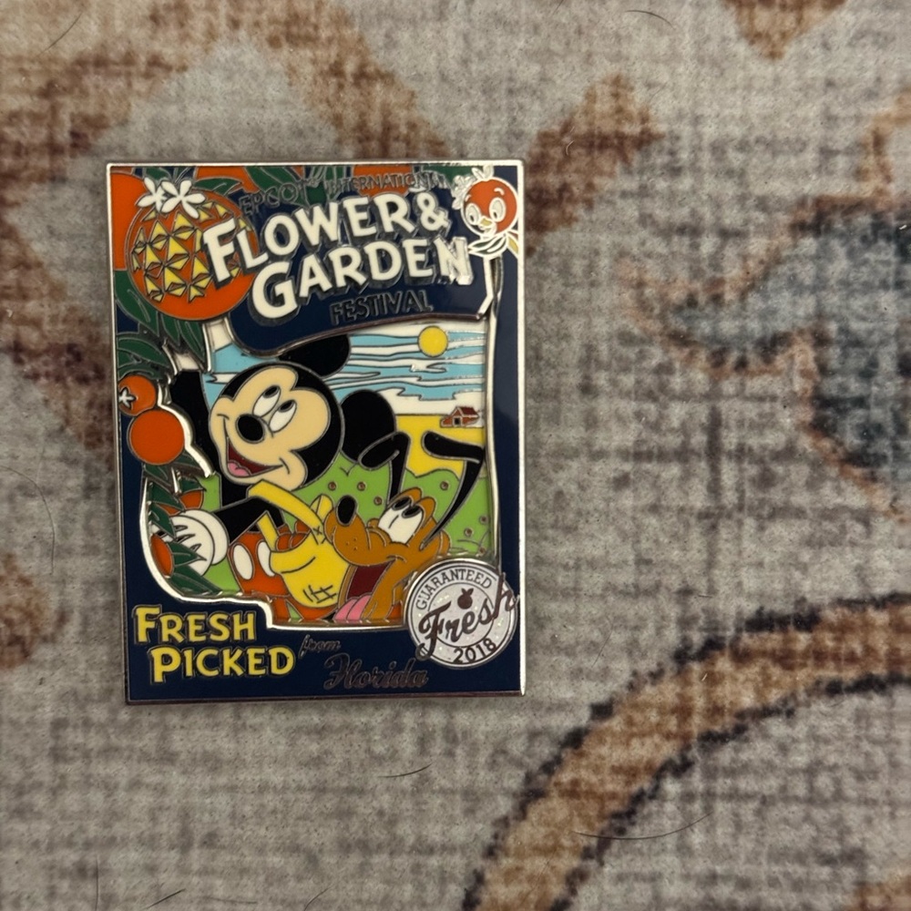 Disney Epcot’s Flower & Garden Festival Pin featuring Mickey and Pluto